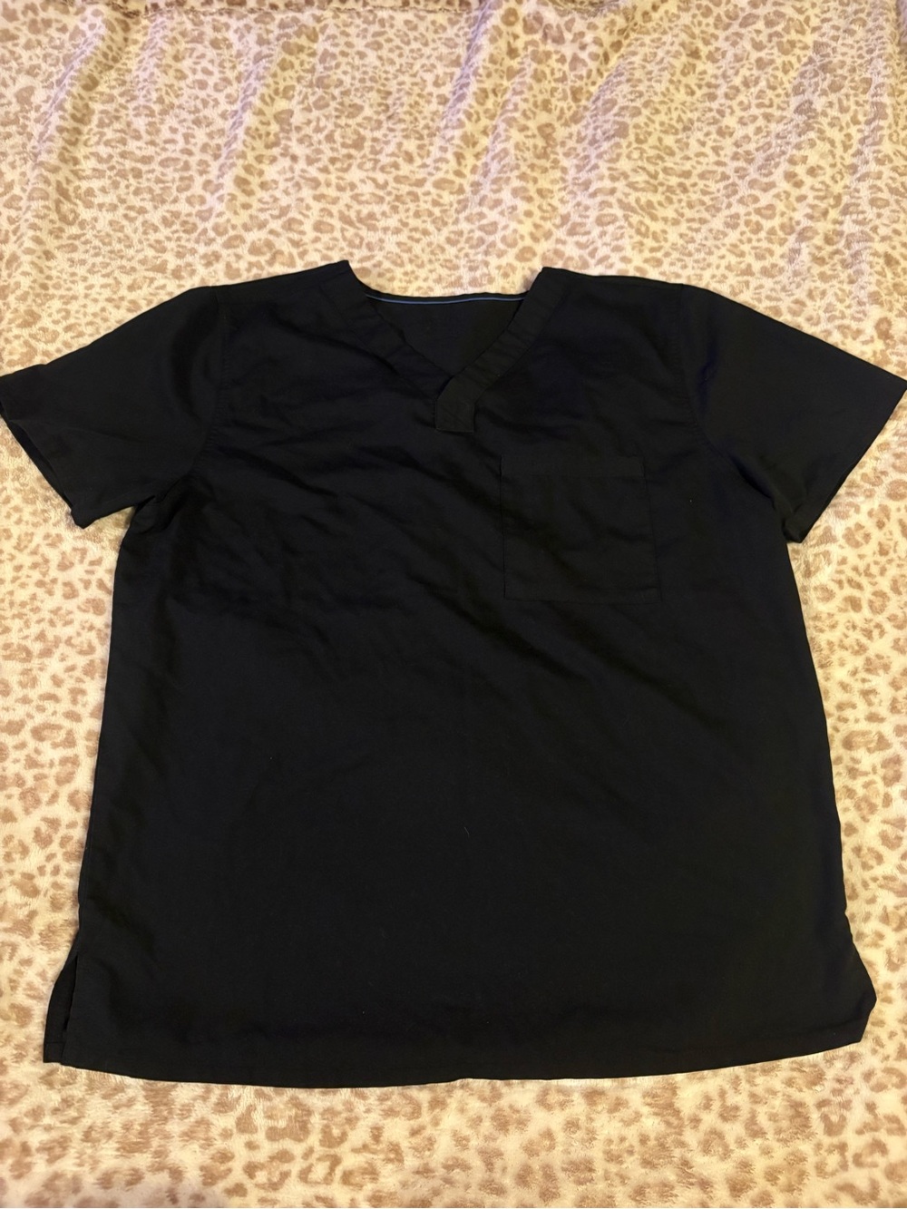 Men's Black Medium V-Neck Scrub Top